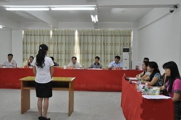 “電子廠招聘信息滿滿，領(lǐng)導不認可工作就沒辦法？錯，方法多著呢。”