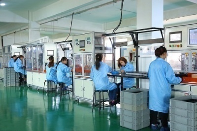 《電子廠招聘信息全析：多樣崗位、優厚福利與美好前景》